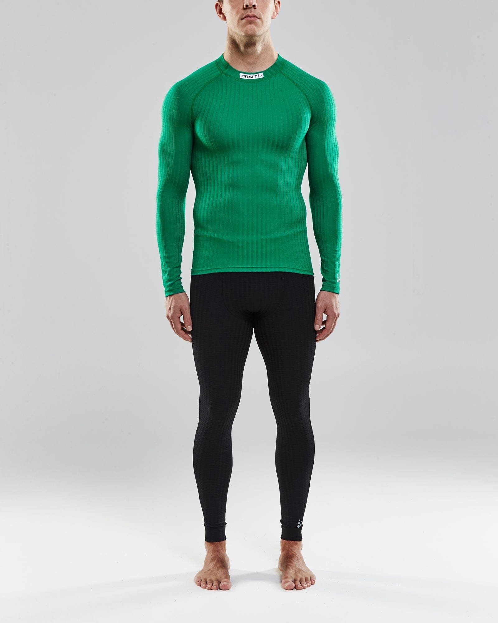 img 4 Modelo de cuerpo entero con camiseta Craft Progress Baselayer verde de manga larga