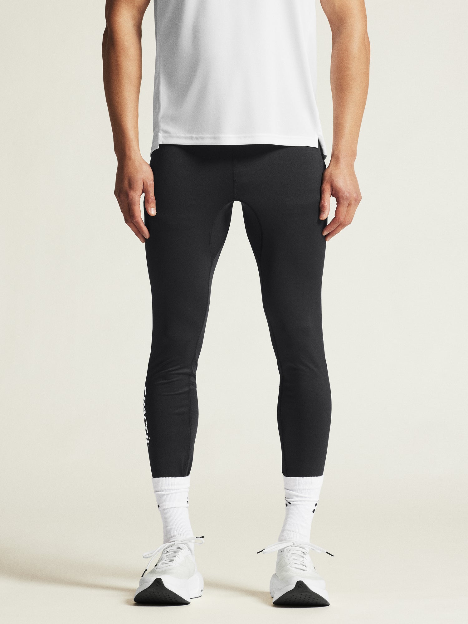 licra craft rush 2 tights negra s 3 Modelo con licra larga Craft Rush 2.0 Tights negra, vista de frente